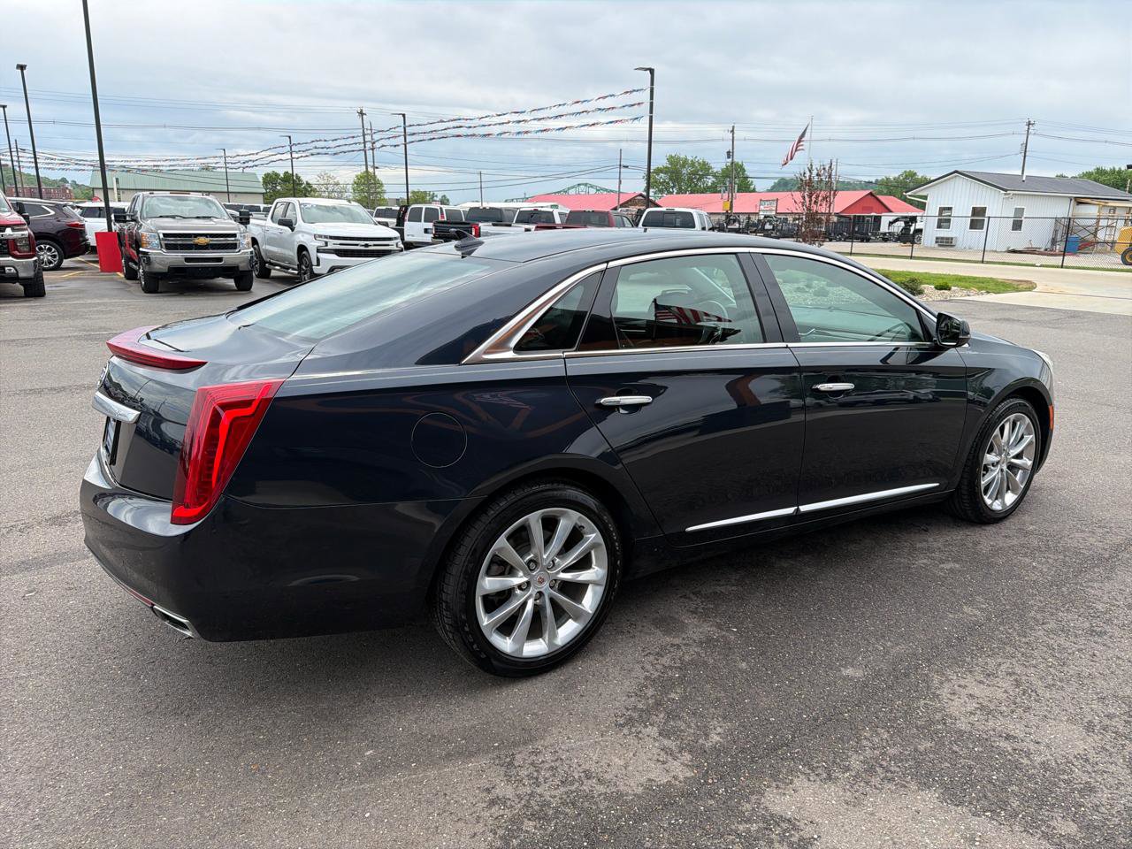 Used 2014 Cadillac XTS Luxury image 4