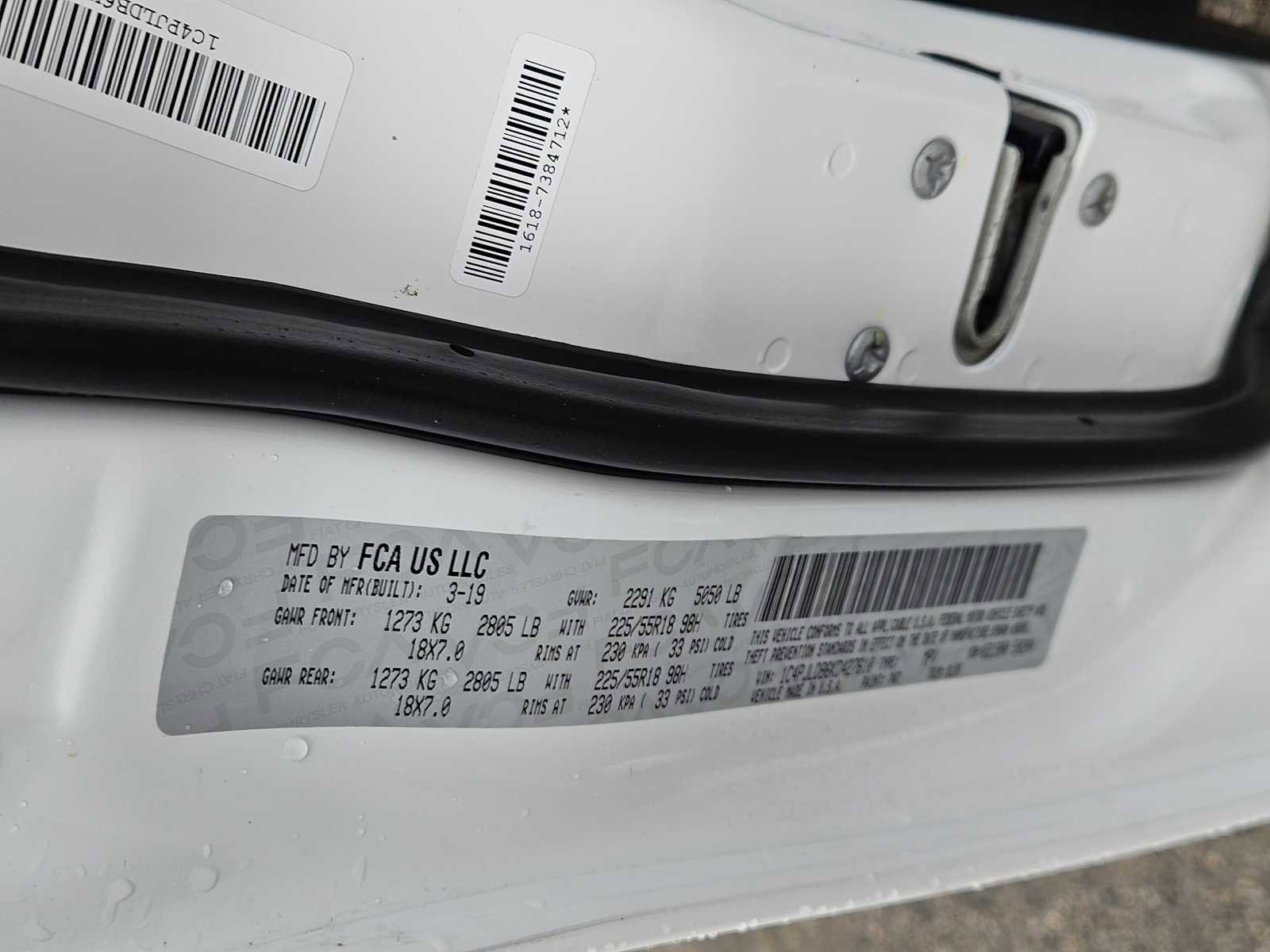 Used 2019 Jeep Cherokee Limited FWD image 31