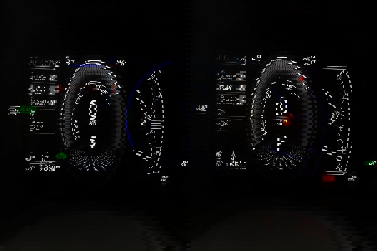 Used 2023 Lexus ES 300h w/ Premium Package image 19