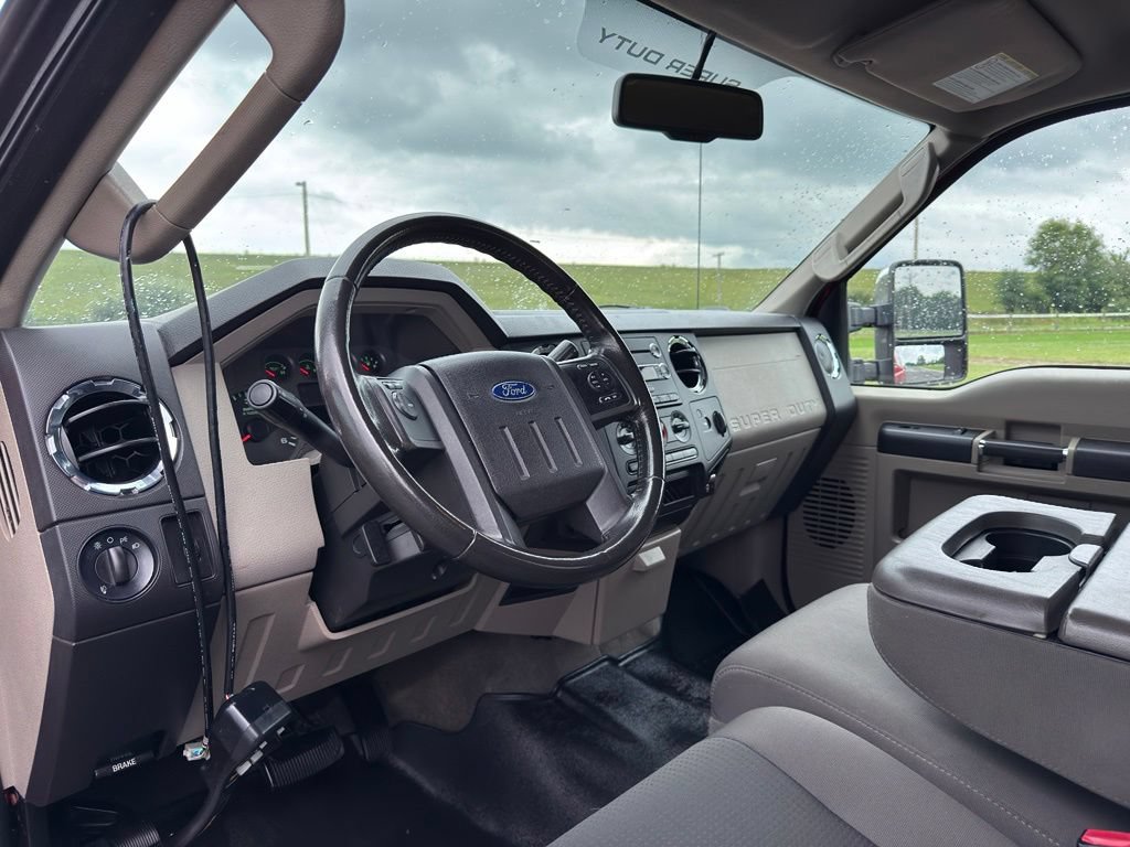 Used 2010 Ford F250 XL AWD/4WD image 5
