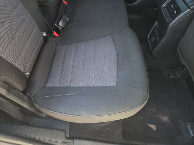 Used 2020 Ford Edge SE image 29