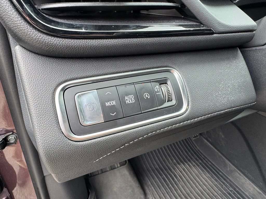 Certified 2025 Buick Enclave Avenir w/ LPO, Floor Liner Package FWD image 14