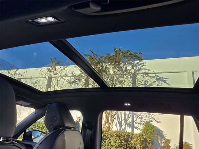 New 2026 Volkswagen Tiguan SE R-Line image 21