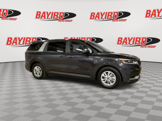 Used 2023 Kia Carnival LX image 2
