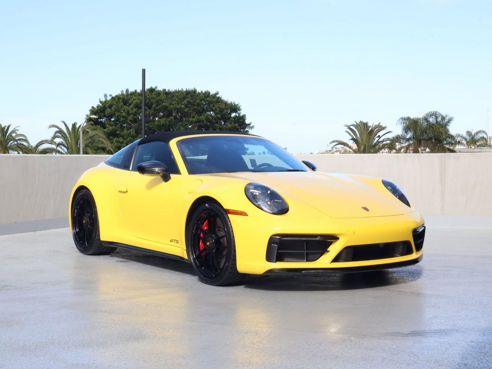 Certified 2022 Porsche 911 Targa 4 GTS AWD/4WD image 7