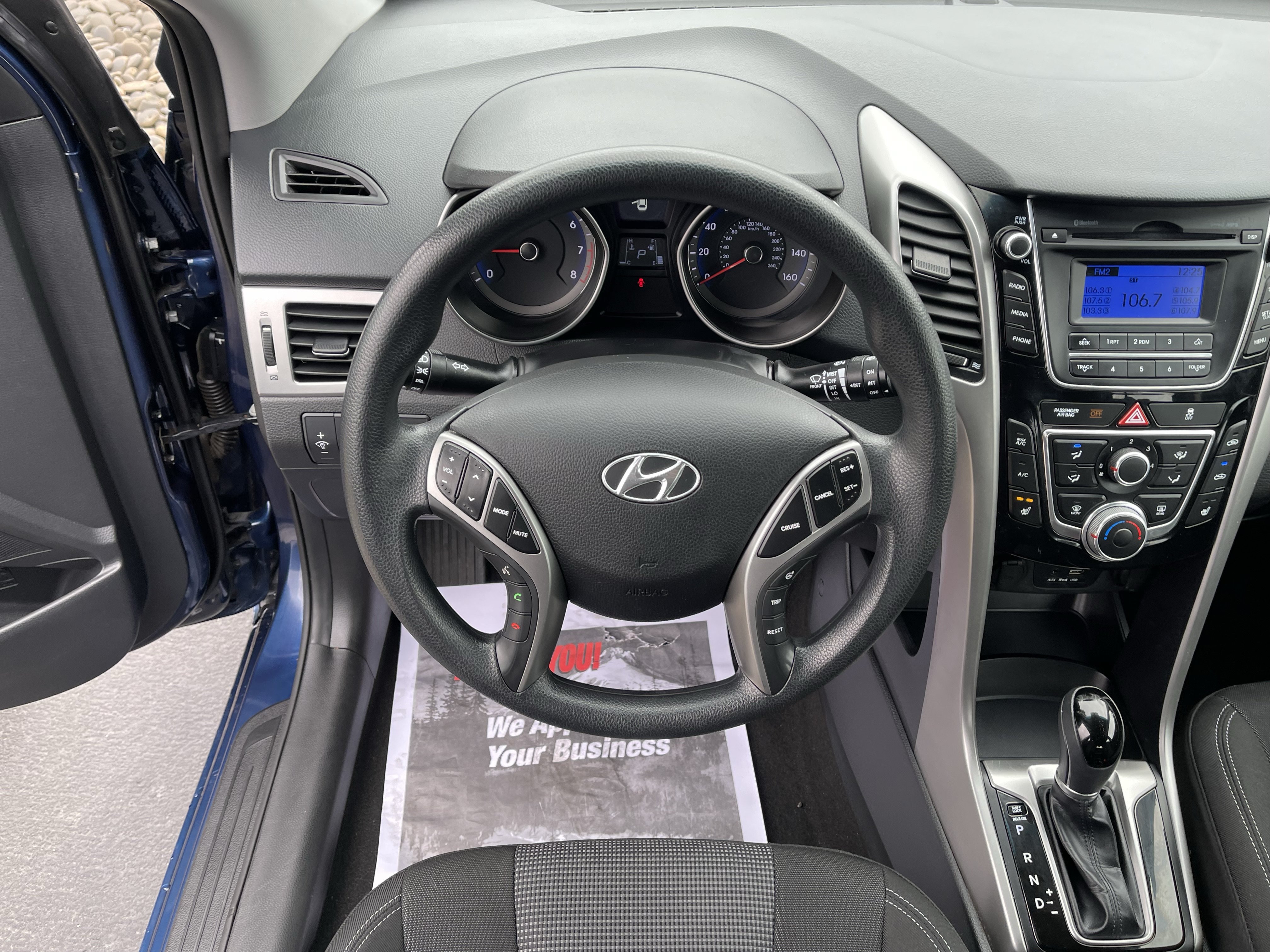 Used 2016 Hyundai Elantra GT FWD image 10