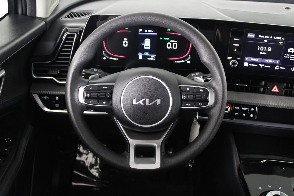 Used 2023 Kia Sportage LX image 19