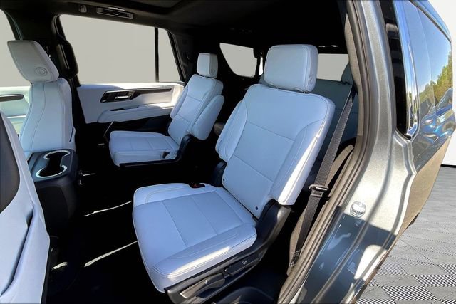 Used 2025 Chevrolet Tahoe Premier w/ Sun And Tow Package image 16