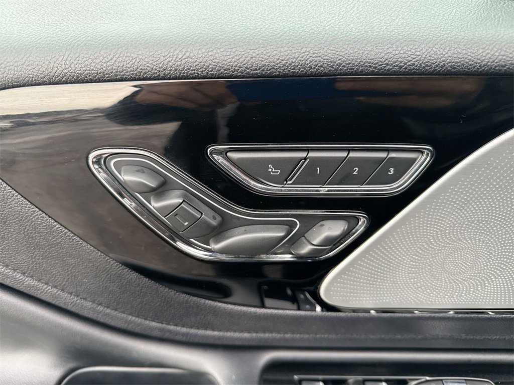 Used 2020 Lincoln Aviator Reserve w/ Equipment Group 202A image 14