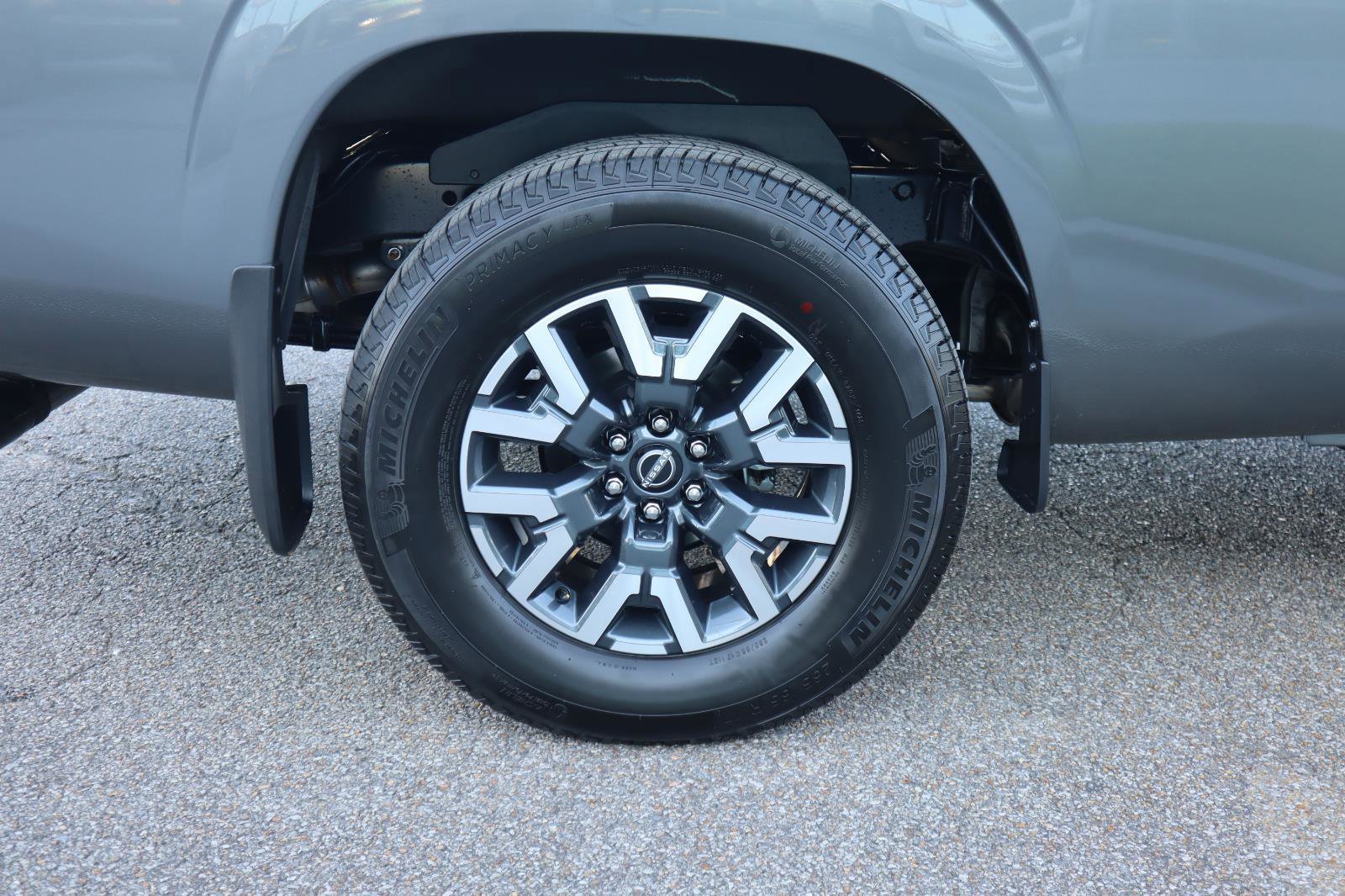 New 2026 Nissan Frontier SV image 12