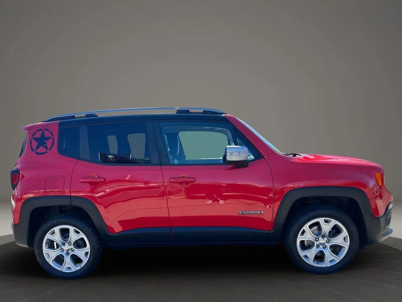 Used 2016 Jeep Renegade Limited AWD/4WD image 4