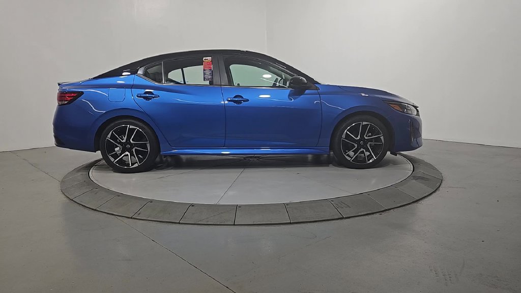 Certified 2025 Nissan Sentra SR w/ SR Premium Package FWD image 7
