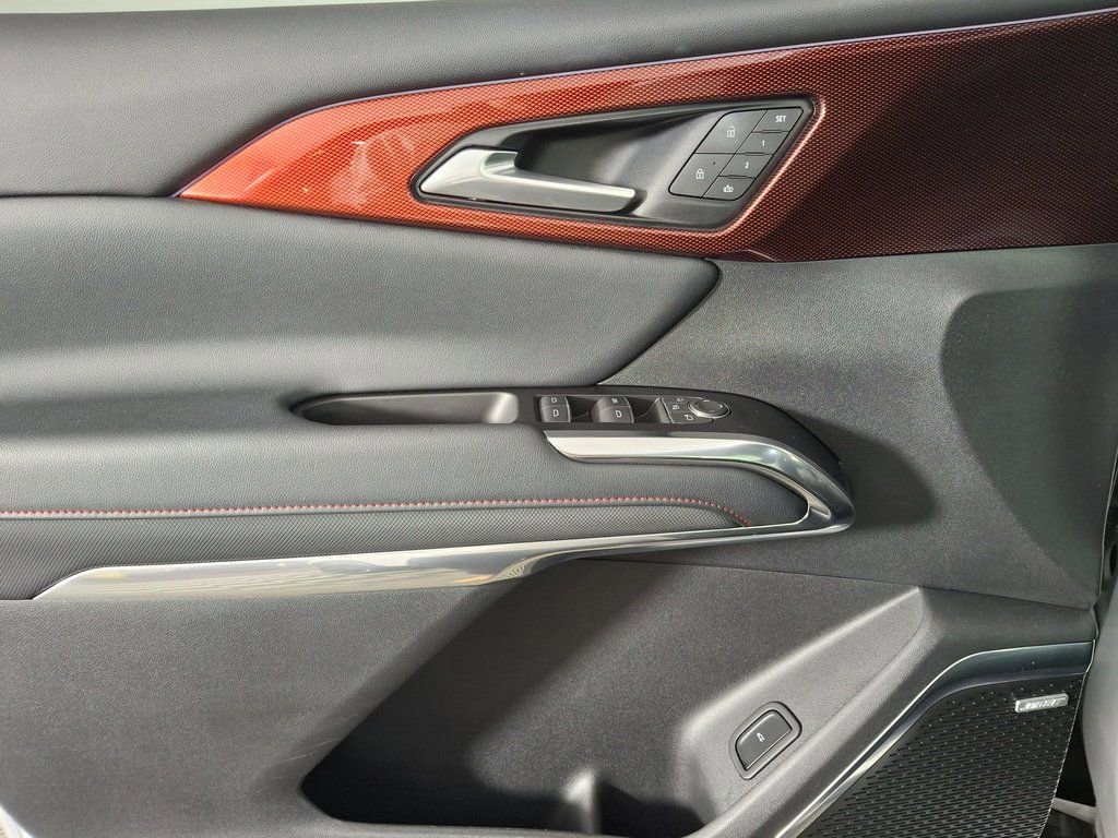 Used 2024 Chevrolet Traverse RS w/ LPO, Floor Liner Package image 24