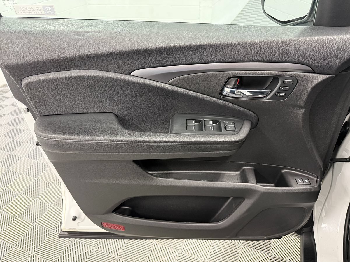 Used 2022 Honda Pilot Special Edition image 10