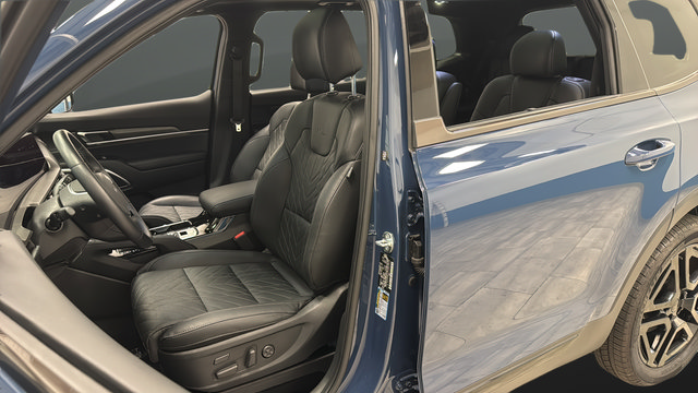 Used 2025 Kia Telluride SX X-Line AWD/4WD image 9