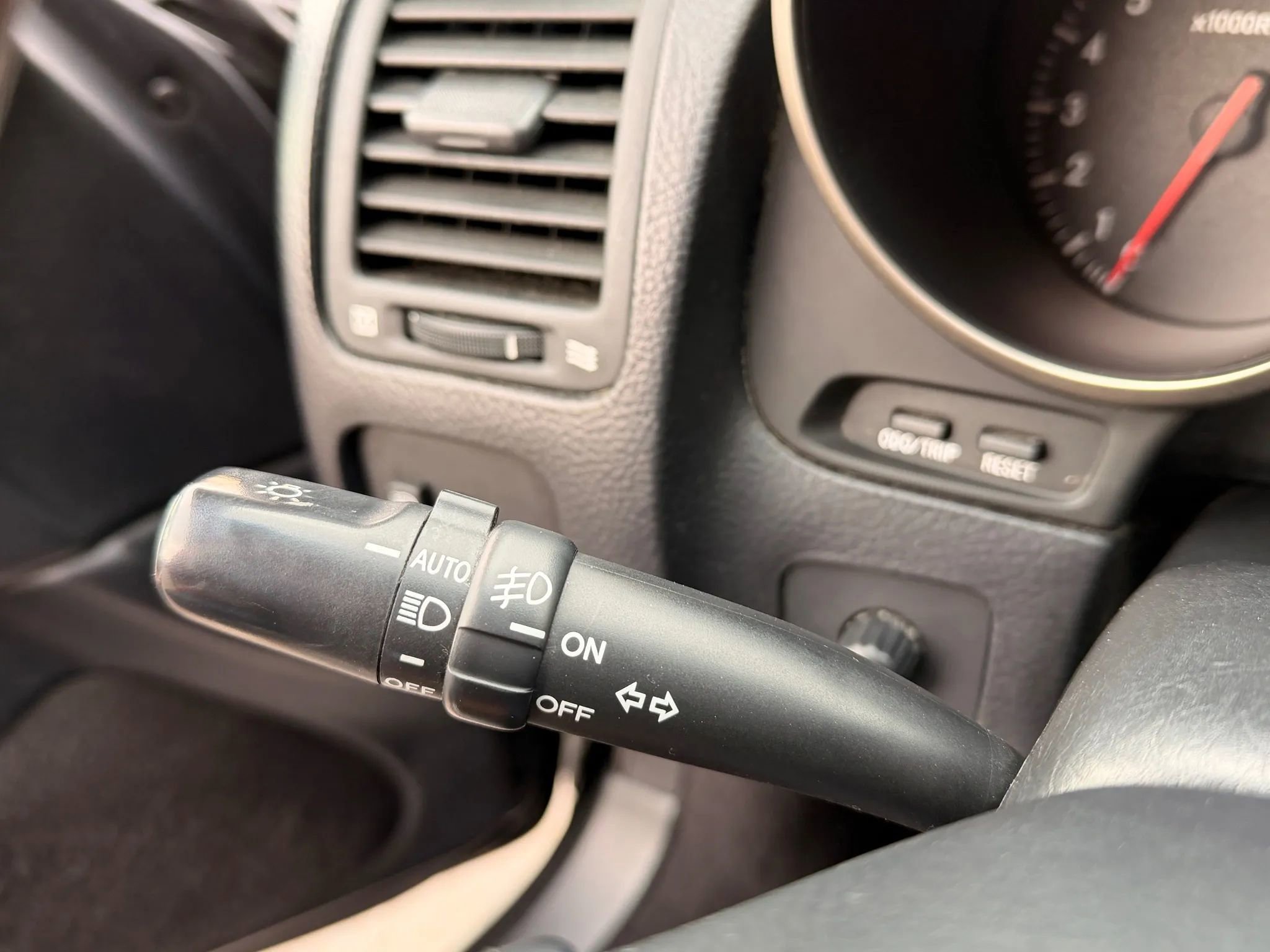 Used 2002 Lexus SC 430 Convertible image 28