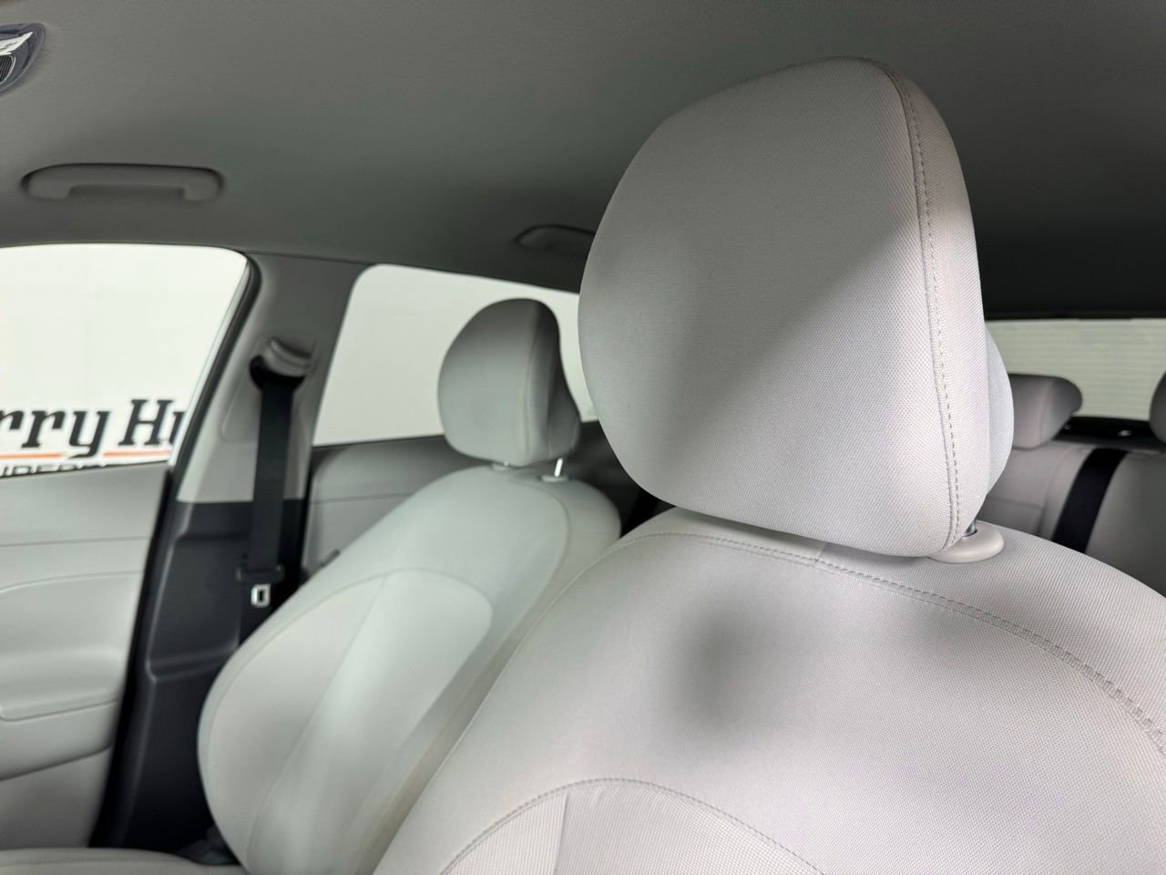 Used 2025 Hyundai Kona SEL image 11