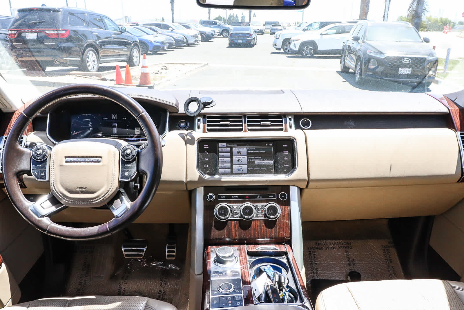 Used 2015 Land Rover Range Rover Supercharged AWD/4WD image 21