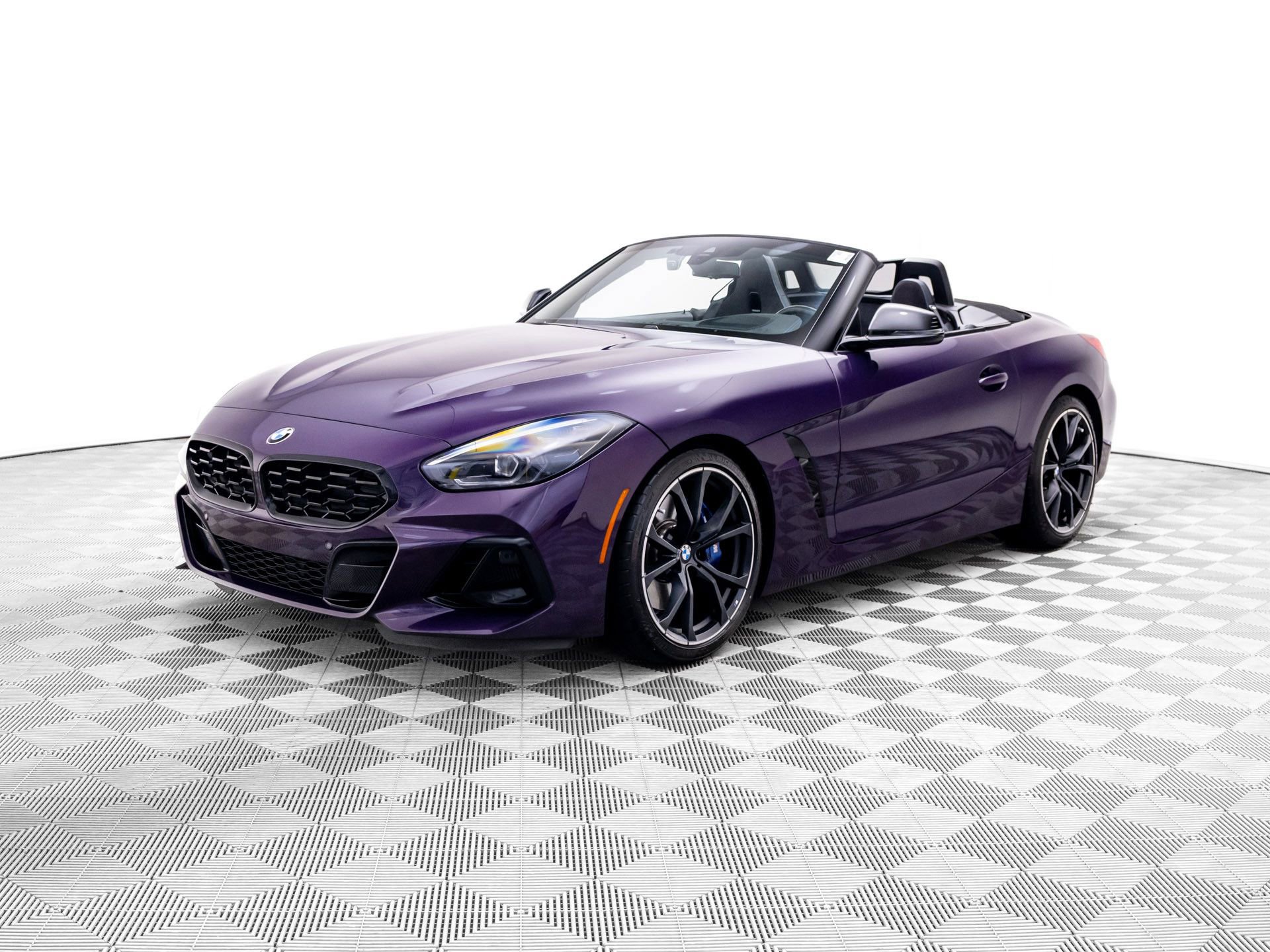 Used 2024 BMW Z4 M40i w/ Premium Package RWD image 1