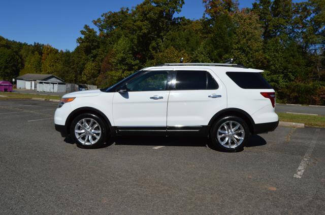 Used 2013 Ford Explorer XLT AWD/4WD image 5