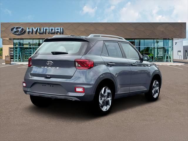 New 2026 Hyundai Venue SEL FWD image 7
