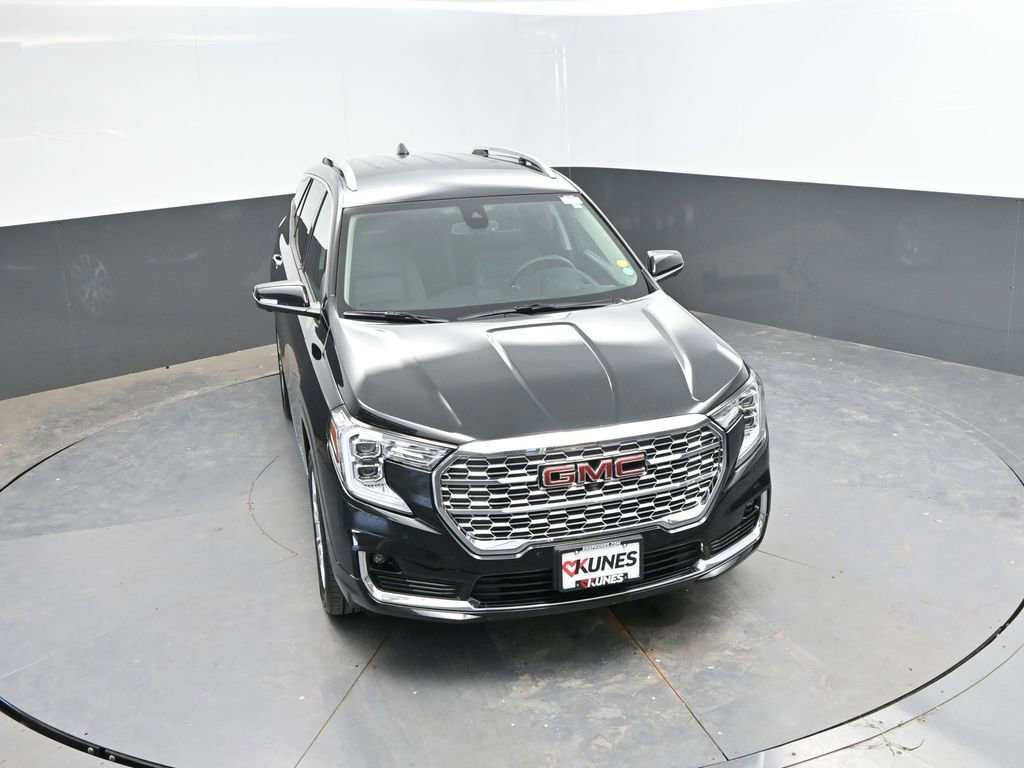 Used 2023 GMC Terrain Denali w/ Denali Premium Package AWD/4WD image 24