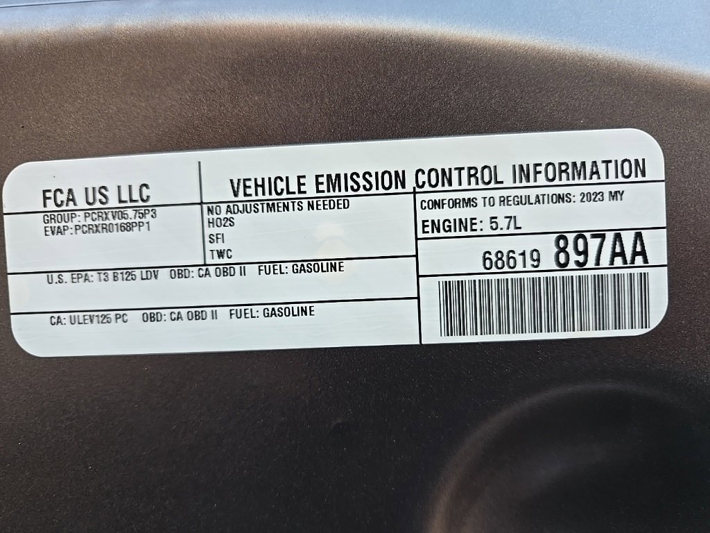 Used 2023 Dodge Challenger R/T w/ Blacktop Package image 30