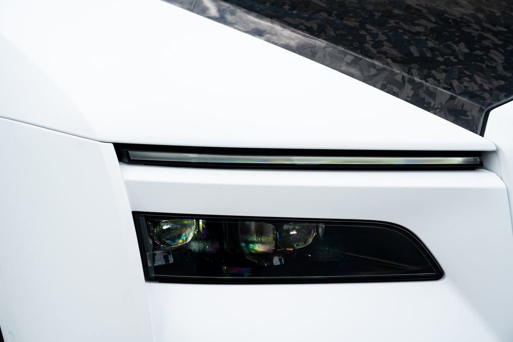 Used 2024 Rolls-Royce Spectre w/ Spectre Launch Package AWD/4WD image 11