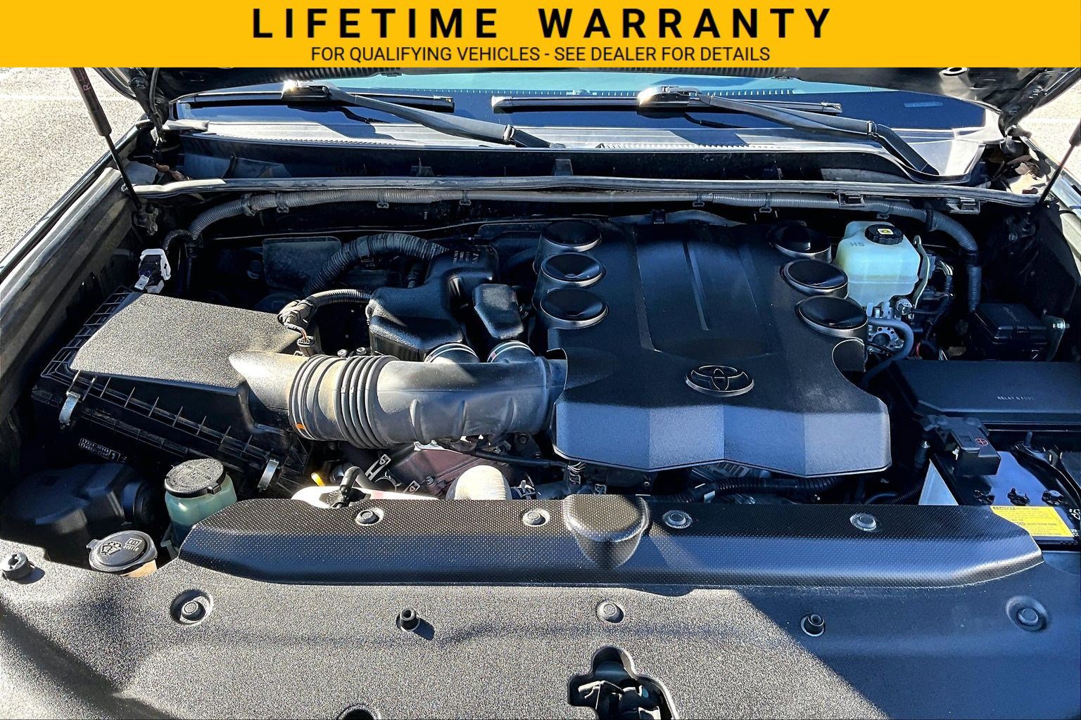 Used 2022 Toyota 4Runner Limited AWD/4WD image 10