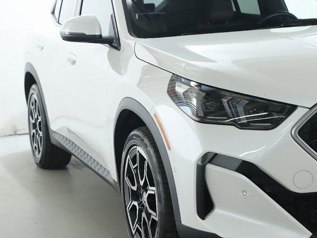 Certified 2025 BMW X2 xDrive28i w/ Premium Package image 8