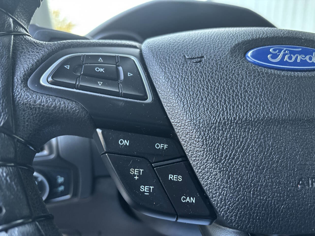 Used 2015 Ford Focus SE image 27