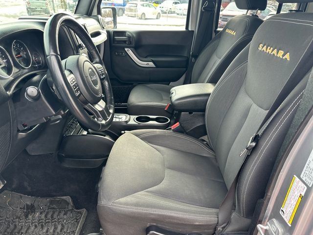 Used 2015 Jeep Wrangler Unlimited Sahara w/ Dual Top Group image 9