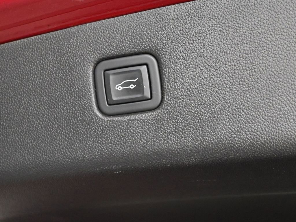 Used 2020 Chevrolet Blazer LT image 17