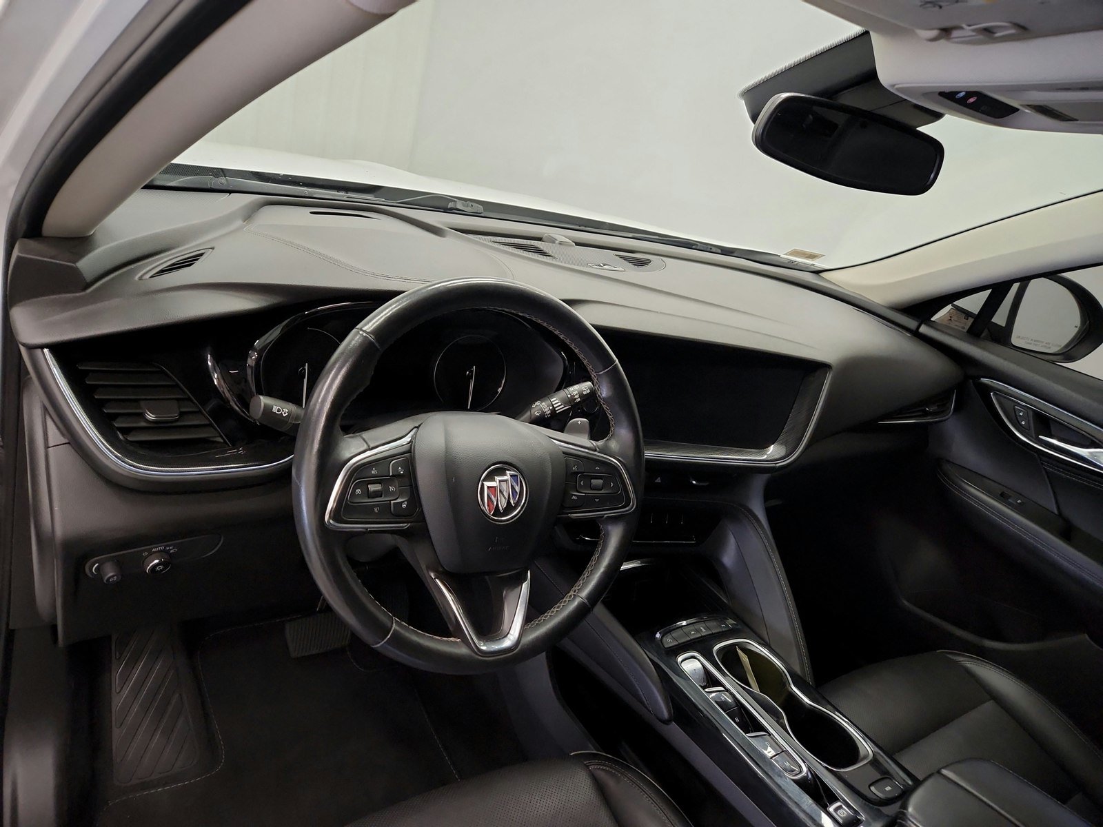 Used 2023 Buick Envision Essence FWD image 18
