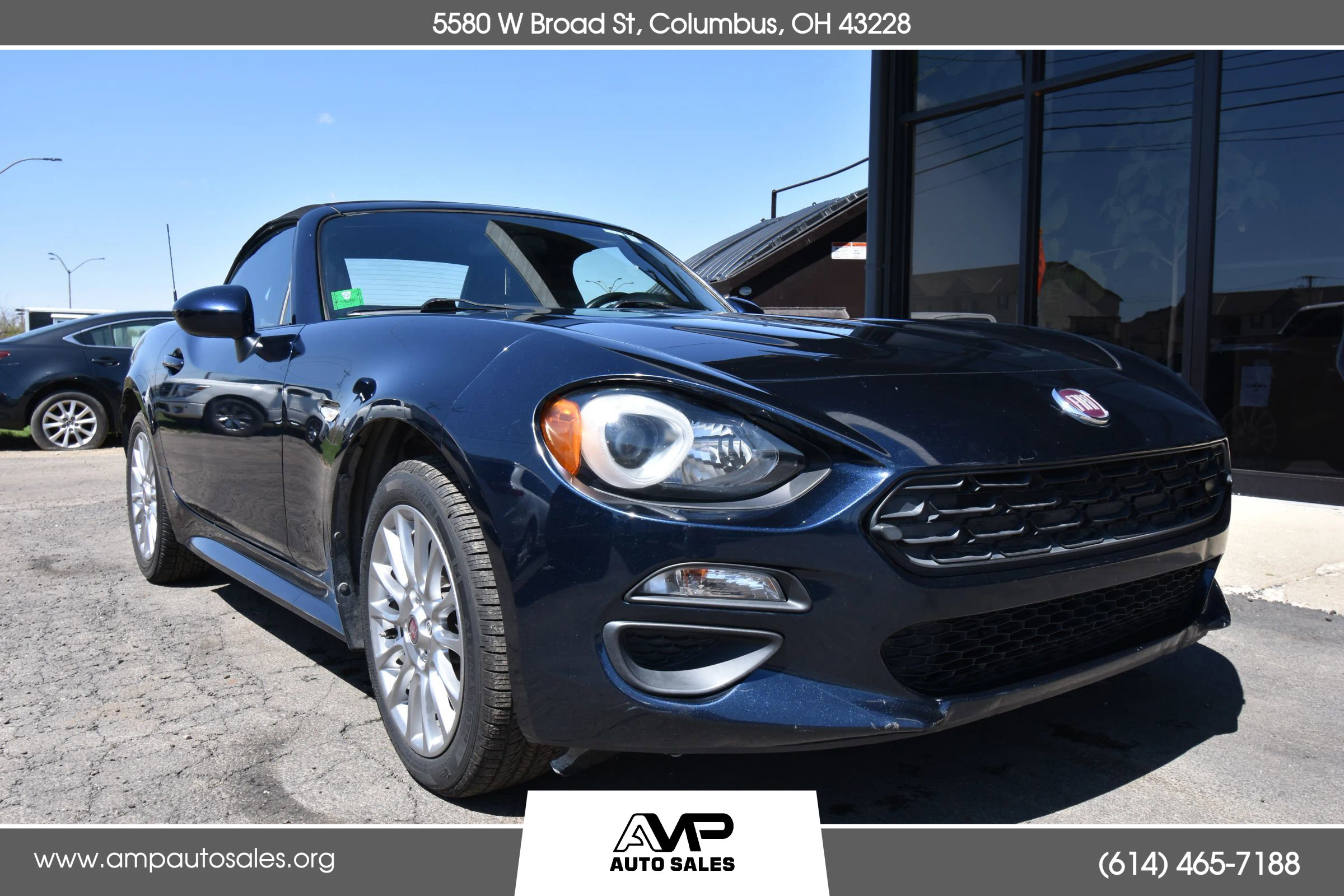 Used 2018 FIAT 124 Spider Classica w/ Technology & Siriusxm Group image 1