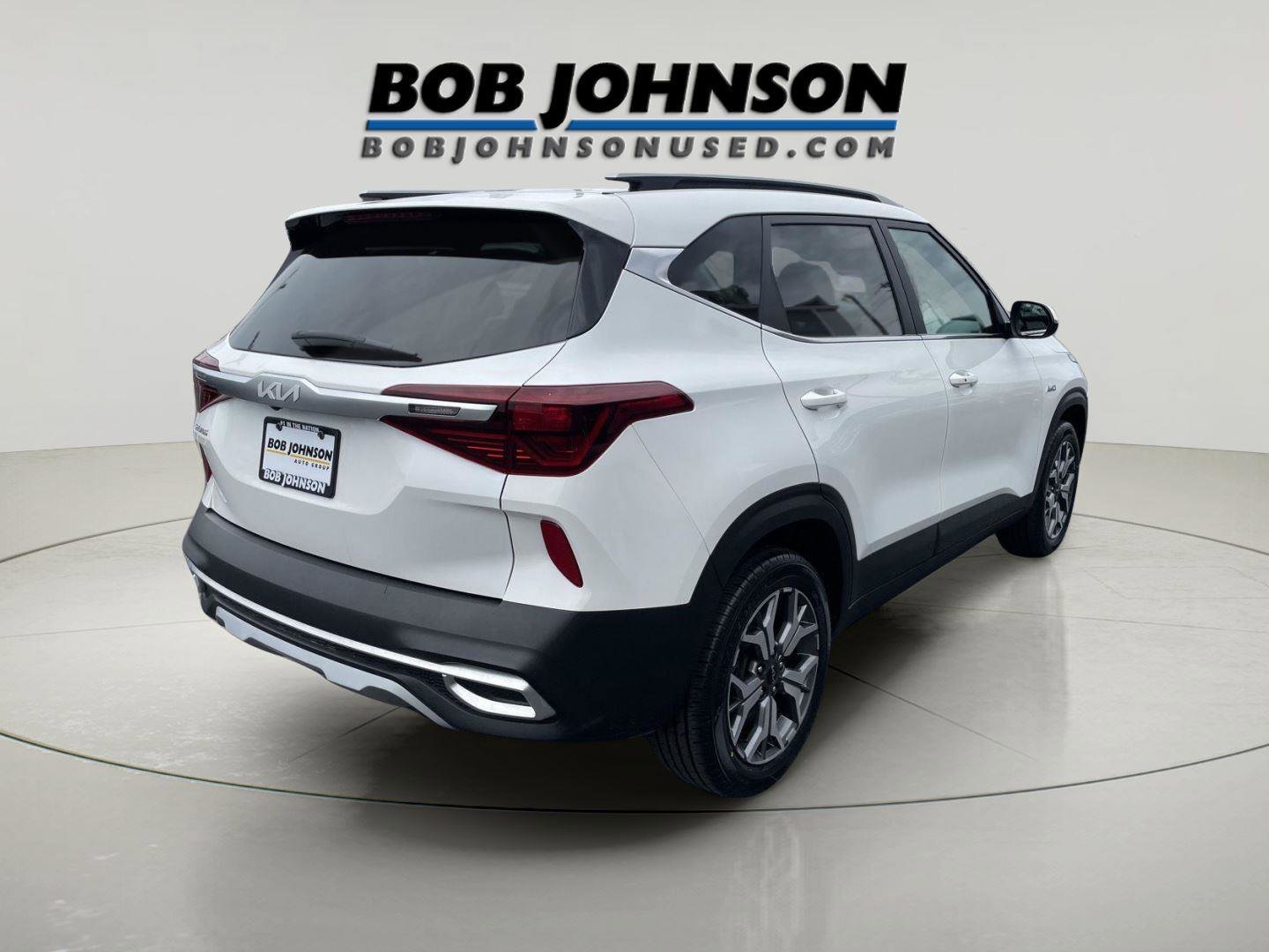 Used 2022 Kia Seltos EX image 3