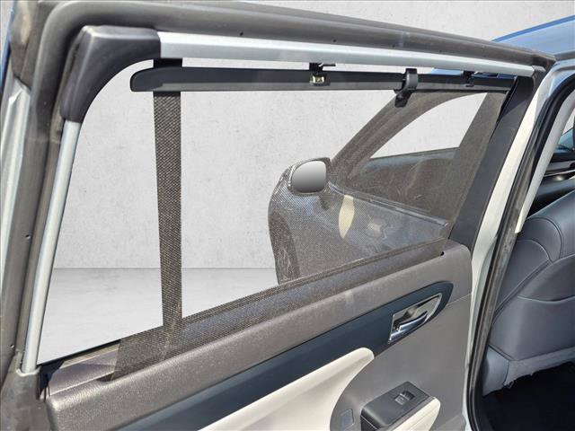 Used 2021 Toyota Highlander XLE AWD/4WD image 18