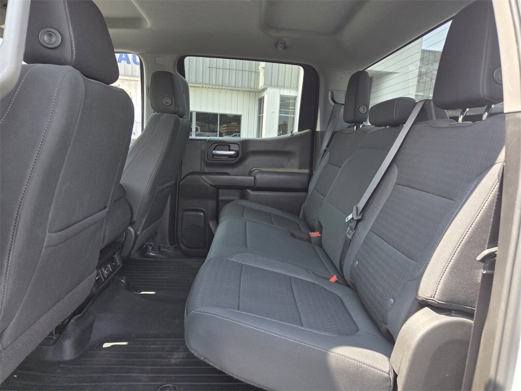 Used 2022 Chevrolet Silverado 1500 LT image 12
