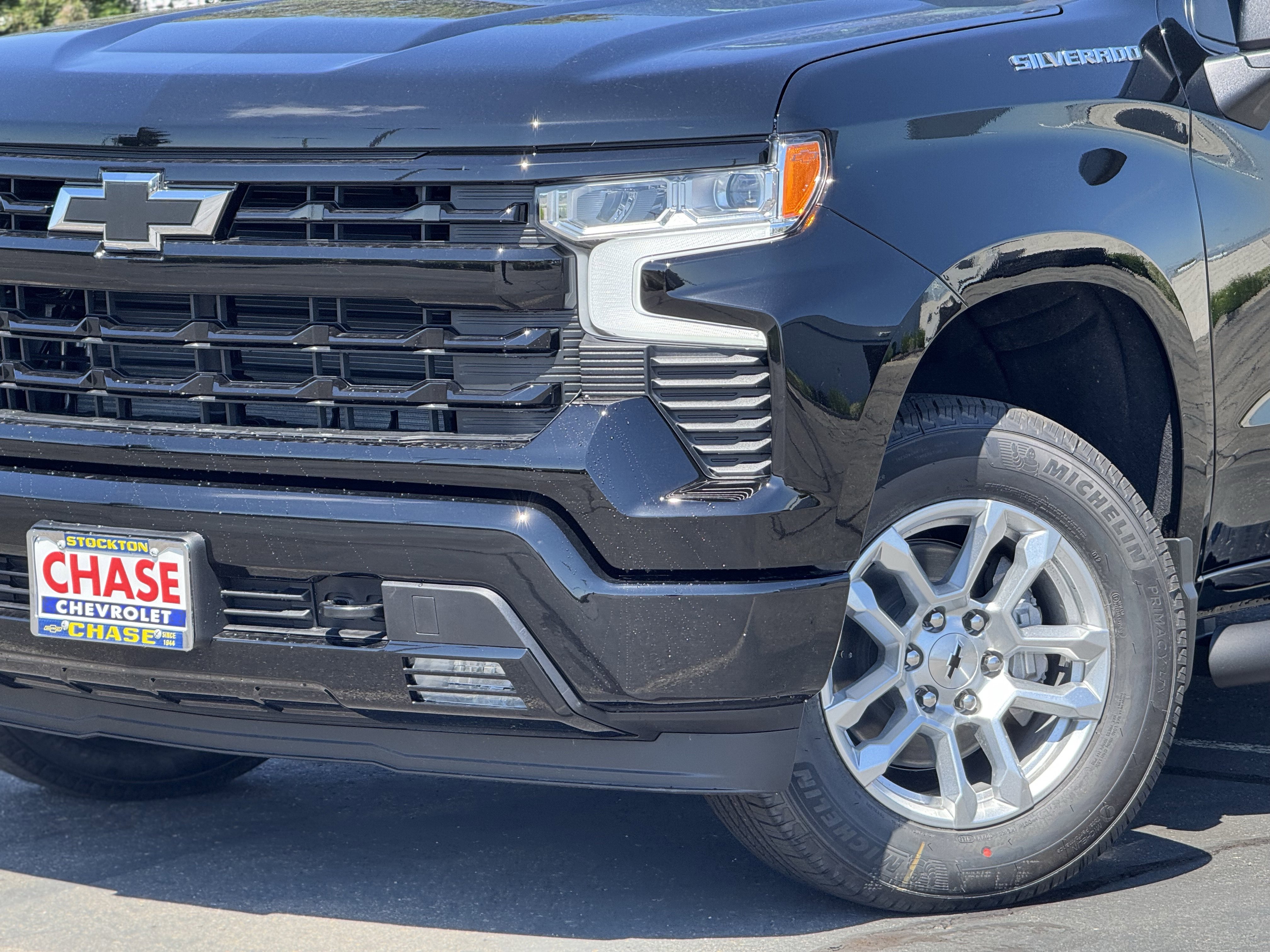 New 2026 Chevrolet Silverado 1500 RST w/ Convenience Package II AWD/4WD image 3