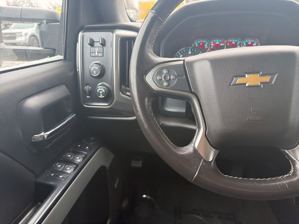 Used 2018 Chevrolet Silverado 1500 LT w/ Midnight Edition image 18