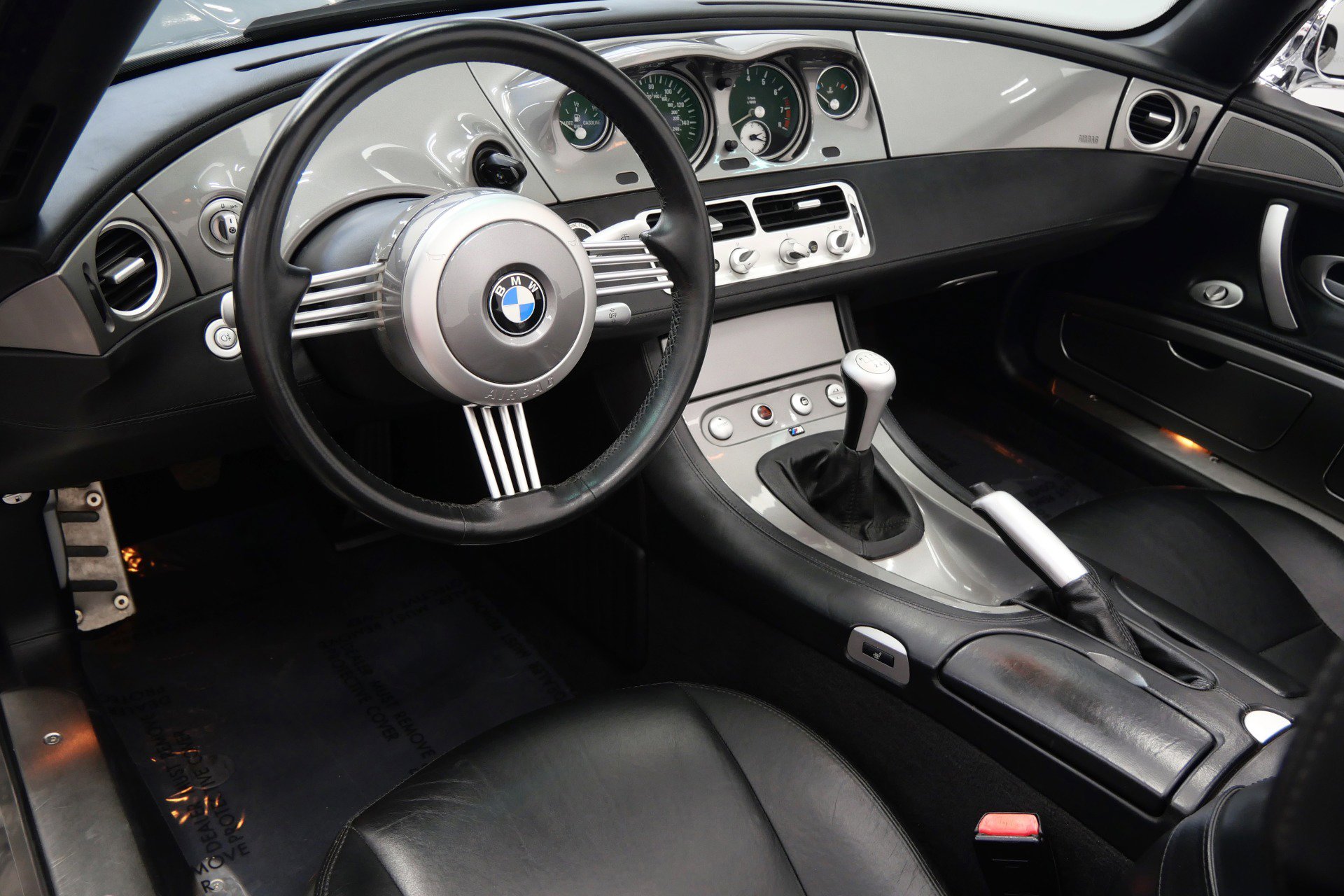 Used 2002 BMW Z8 RWD image 13