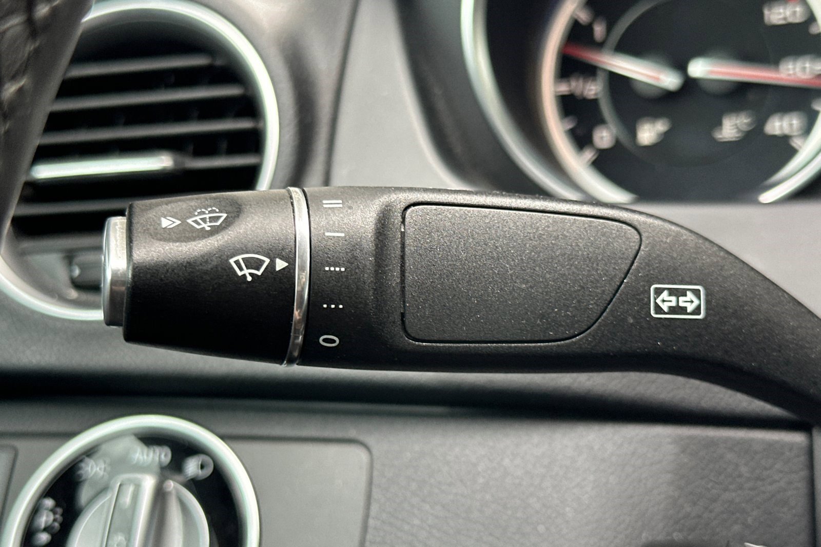 Used 2013 Mercedes-Benz C 63 AMG Coupe image 30