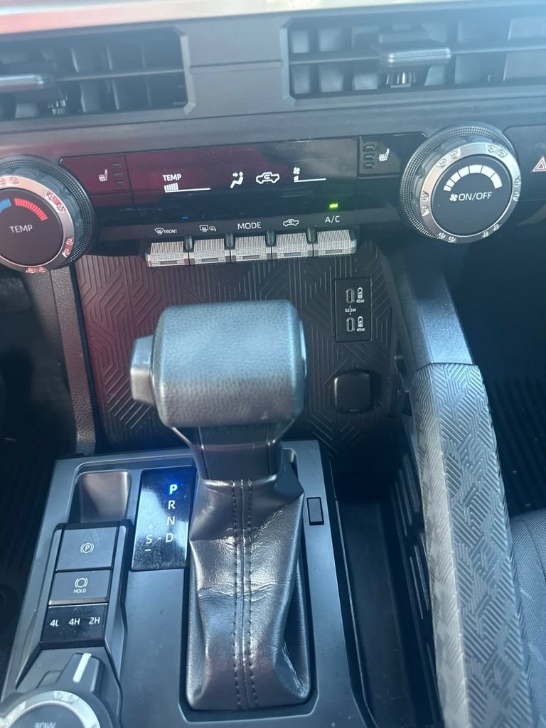 Used 2026 Toyota Tacoma SR5 AWD/4WD image 12