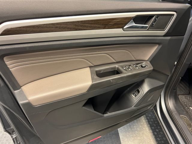 Used 2022 Volkswagen Atlas SE FWD image 8