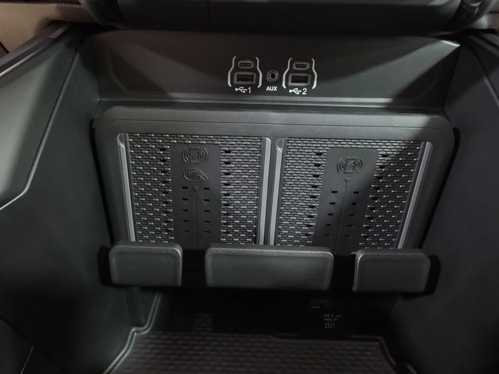New 2027 RAM 1500 Laramie w/ Advanced Safety Group II AWD/4WD image 24