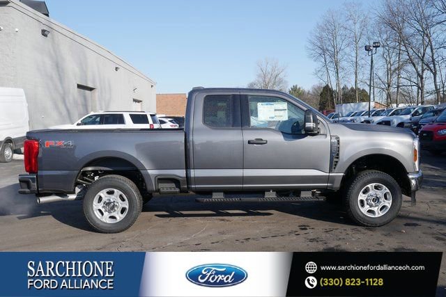 New 2026 Ford F250 XLT w/ FX4 Off-Road Package