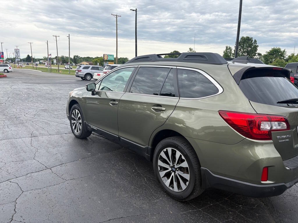 Used 2017 Subaru Outback 2.5i Limited AWD/4WD image 7