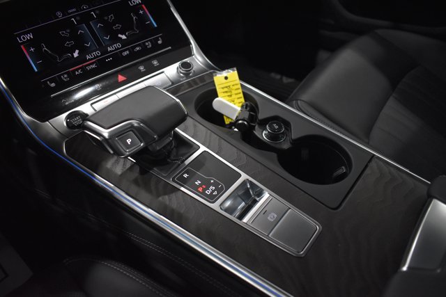 Used 2023 Audi A6 Premium Plus w/ Premium Plus Package AWD/4WD image 14