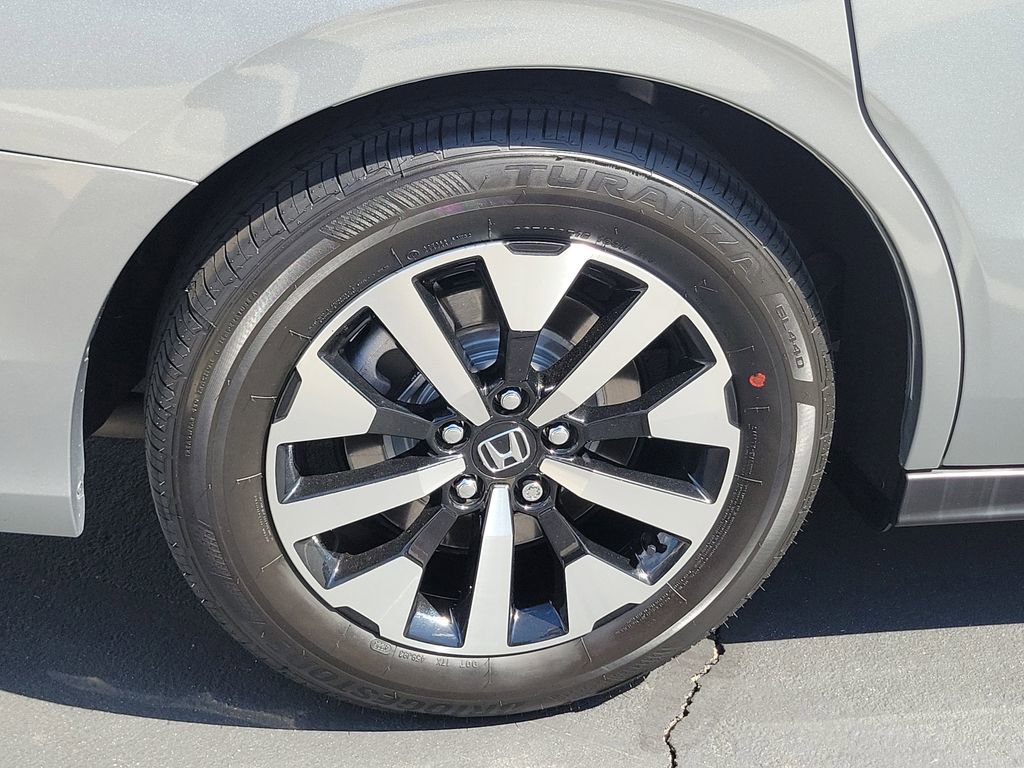 Certified 2025 Honda Odyssey EX-L image 7