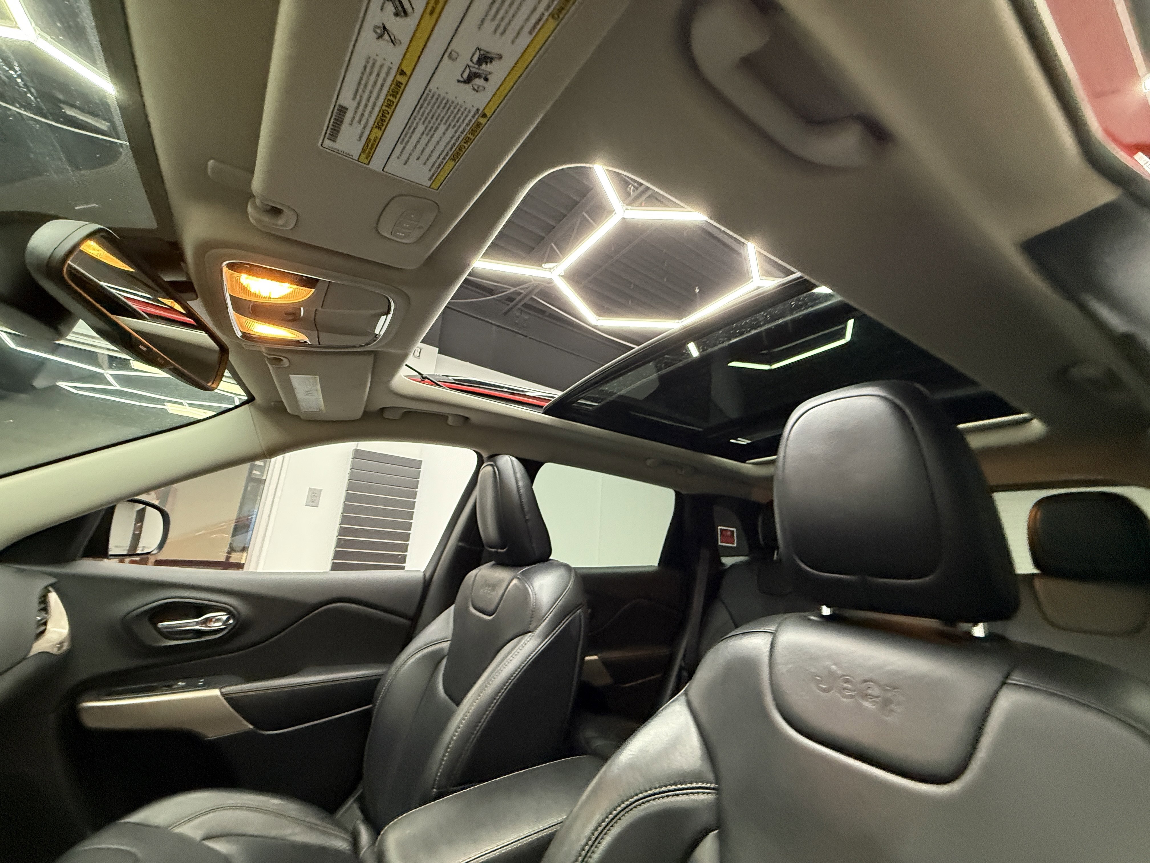 Used 2017 Jeep Cherokee High Altitude image 11